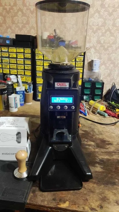 Кавомолка Obel Mito 64, вид спереду